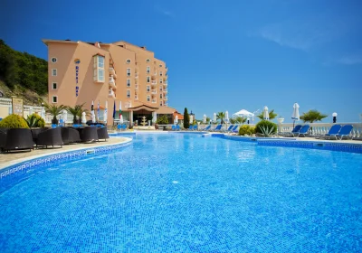 Royal Bay