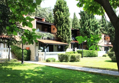 Elenite Villas