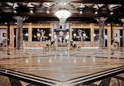 Royal Castle Design & Spa