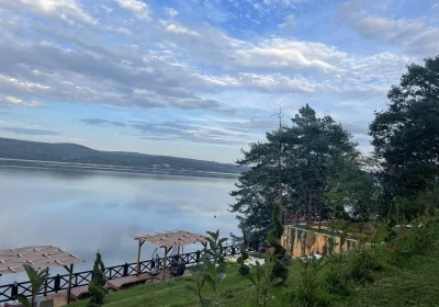 Villa Iskar Lake Residence