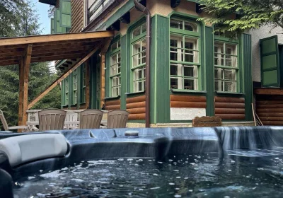 Villa Adis