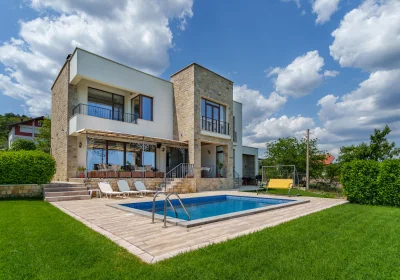 Villa Poemia- luxury family villa with pool and sea view