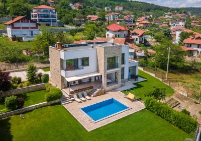 Villa Poemia- luxury family villa with pool and sea view