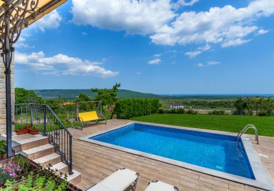 Villa Poemia- luxury family villa with pool and sea view