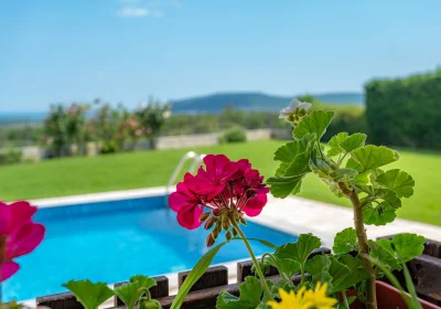 Villa Poemia- luxury family villa with pool and sea view