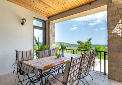 Villa Poemia- luxury family villa with pool and sea view