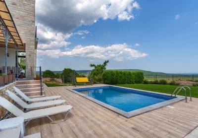 Villa Poemia- luxury family villa with pool and sea view