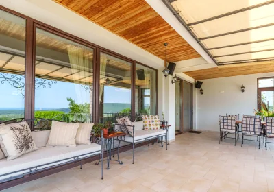 Villa Poemia- luxury family villa with pool and sea view