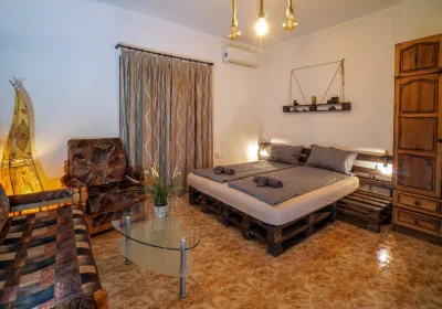 Central Halls Hot Spot apartment 