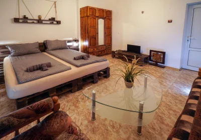 Central Halls Hot Spot apartment 