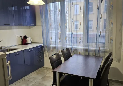 Lion’s bridge 1bdrm apartment 