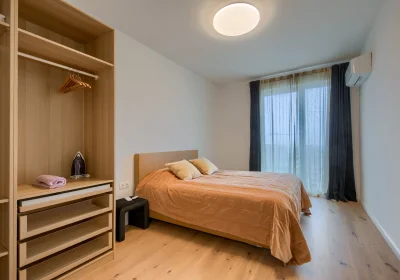 Cozy Urban Heaven with Dedicated Parking Spot