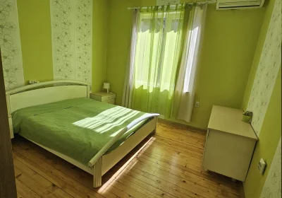 Serdika station, bright and cozy apartment