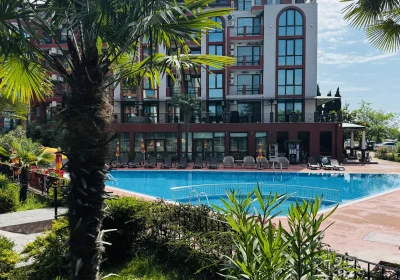 Chateau Del Marina apart complex