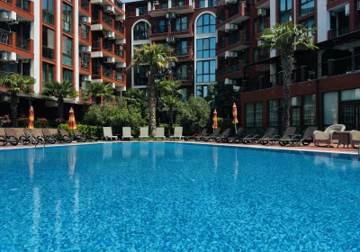 Chateau Del Marina apart complex