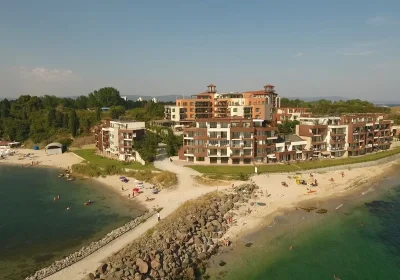 Akrotiria Beach apart complex