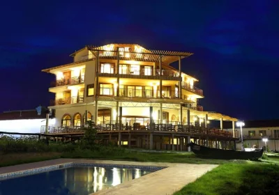Seven Generations Winery Hotel