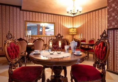Hotel Real