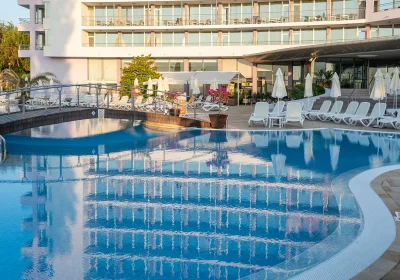 Sentido Neptun Beach