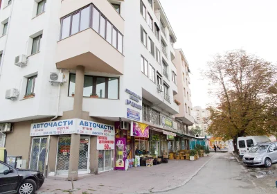 Near Airport Stay Nexus