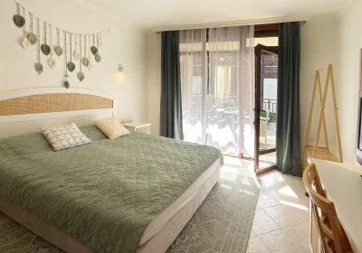 Studio with a large terrace in Santa Marina, Villa 202
