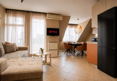 Sea Garden Apartment