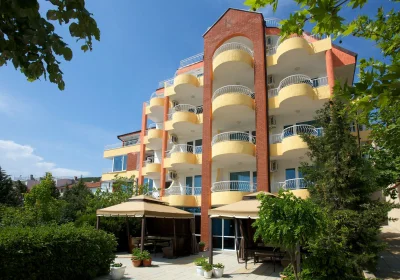 Hotel Consul