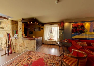 Famil Hotel