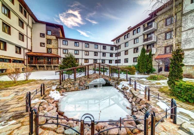 Complex Silver Hills