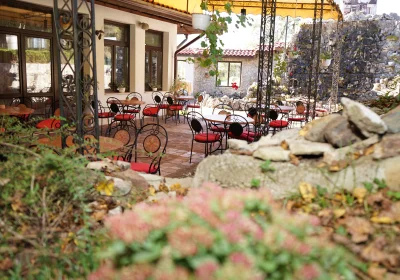 Complex Praveshki inns