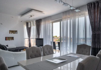 NEA Penthouse Deluxe