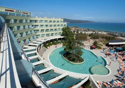 Jeravi Club Hotel