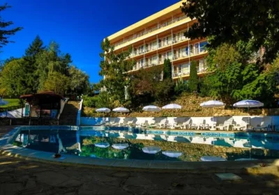 Hotel Vezhen