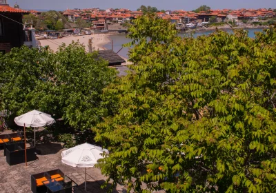 Effect Saint Mina Hotel