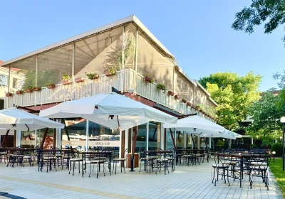 Bratanov Asteria Family Apartments