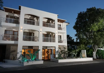 PARADISE BAY Hotel 