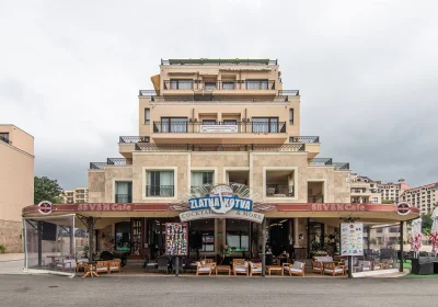 Boutique holiday Golden Sands Apartments