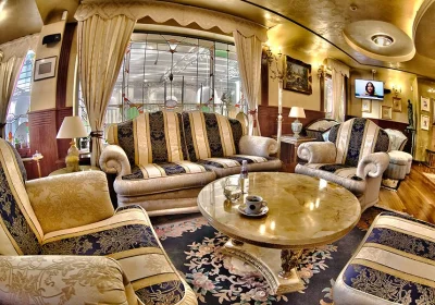 Meg Lozenets Hotel