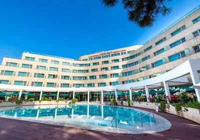 Jeravi Beach Hotel