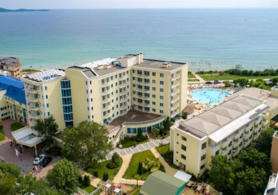 Perla Beach