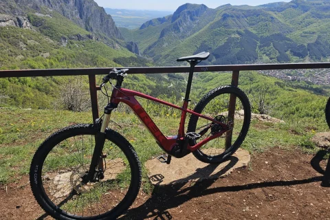 EXPLORE THE BALKAN ON AN E-BIKE